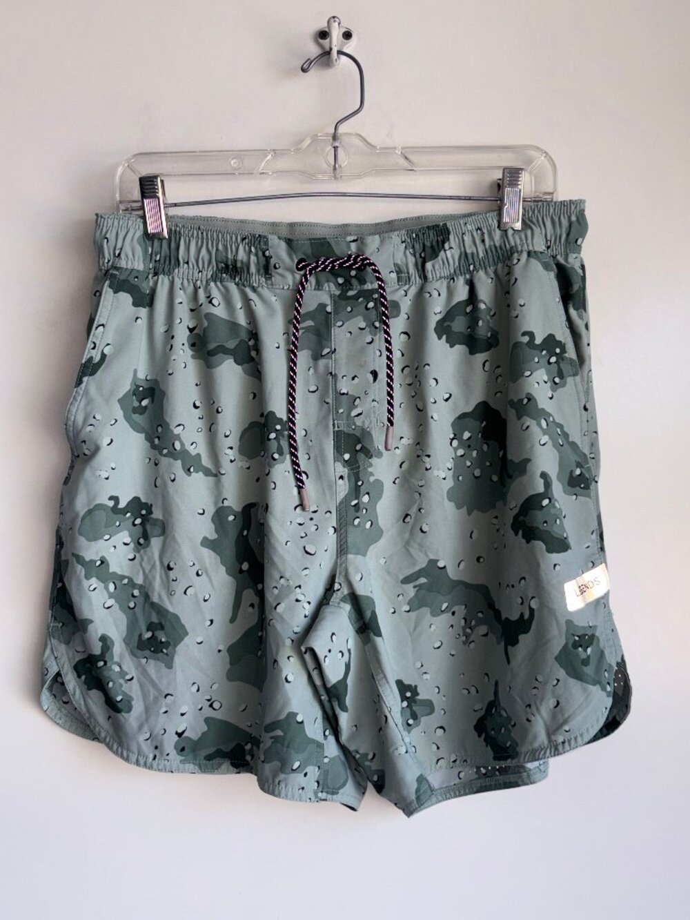 LEGENDS Luka Shorts Men's Size Large